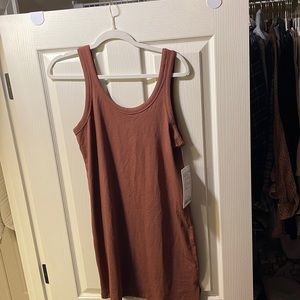 NWT lululemon dress size 6